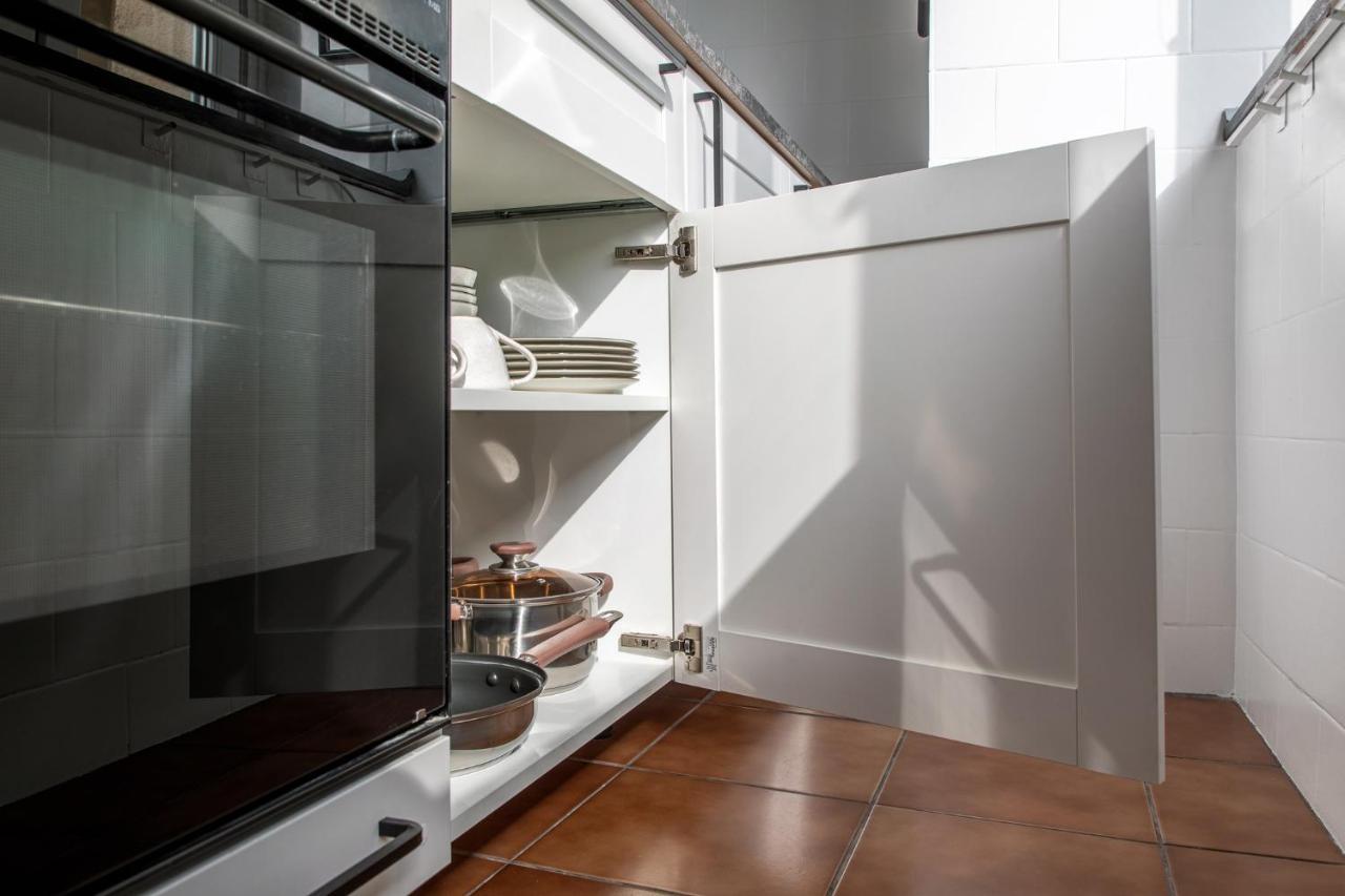 Вилла Designer Flat For 4, Heart Of Bucharest, Kitchen Экстерьер фото